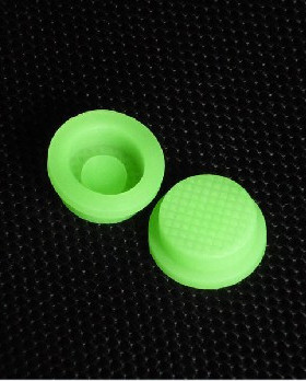 各种强光手电C8 变焦等 浅绿色夜光胶帽、手电胶帽、尾部开关胶帽