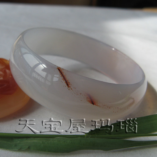 天然红水草玛瑙手镯,通透强荧光,情人节礼物 57.8mm 1210