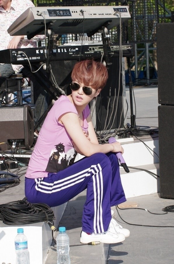 非主流个性女生假发女士假发超短发女短直发酒红染色假发蓬松时尚