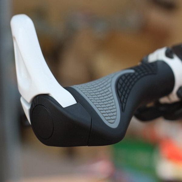 Poignées de vélo - Ref 2340104 Image 1