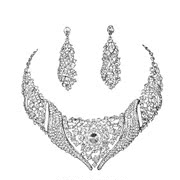 Shi Huanqi T099 wedding wedding dress gorgeous bride jewelry set Earrings Necklace