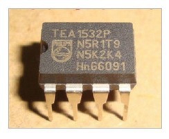 一个（直拍）TEA1532AP EA1532A 全新原装 液晶芯片