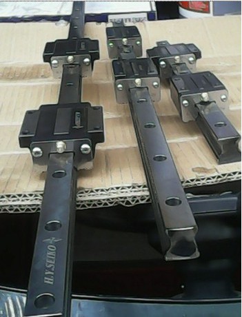 台湾精工直线导轨滑块RM15N/20/25/30/35法兰滑块 金属防尘盖导轨