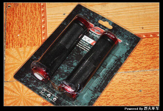 Poignées de vélo - Ref 2337921 Image 1