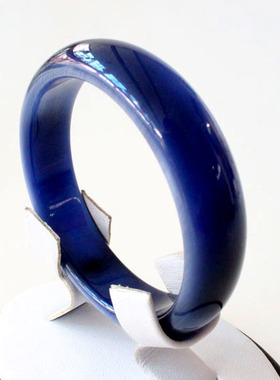 宝石蓝效应光亮圆面宽型搭配手镯