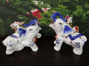 裕雅轩 高档玉瓷彩金手工捏吉祥物家居摆件/马上有对象/蓝彩
