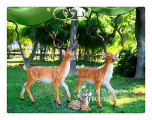 仿真公鹿、母鹿、小鹿组合造型雕塑 公园广场景观美化摆放装饰用