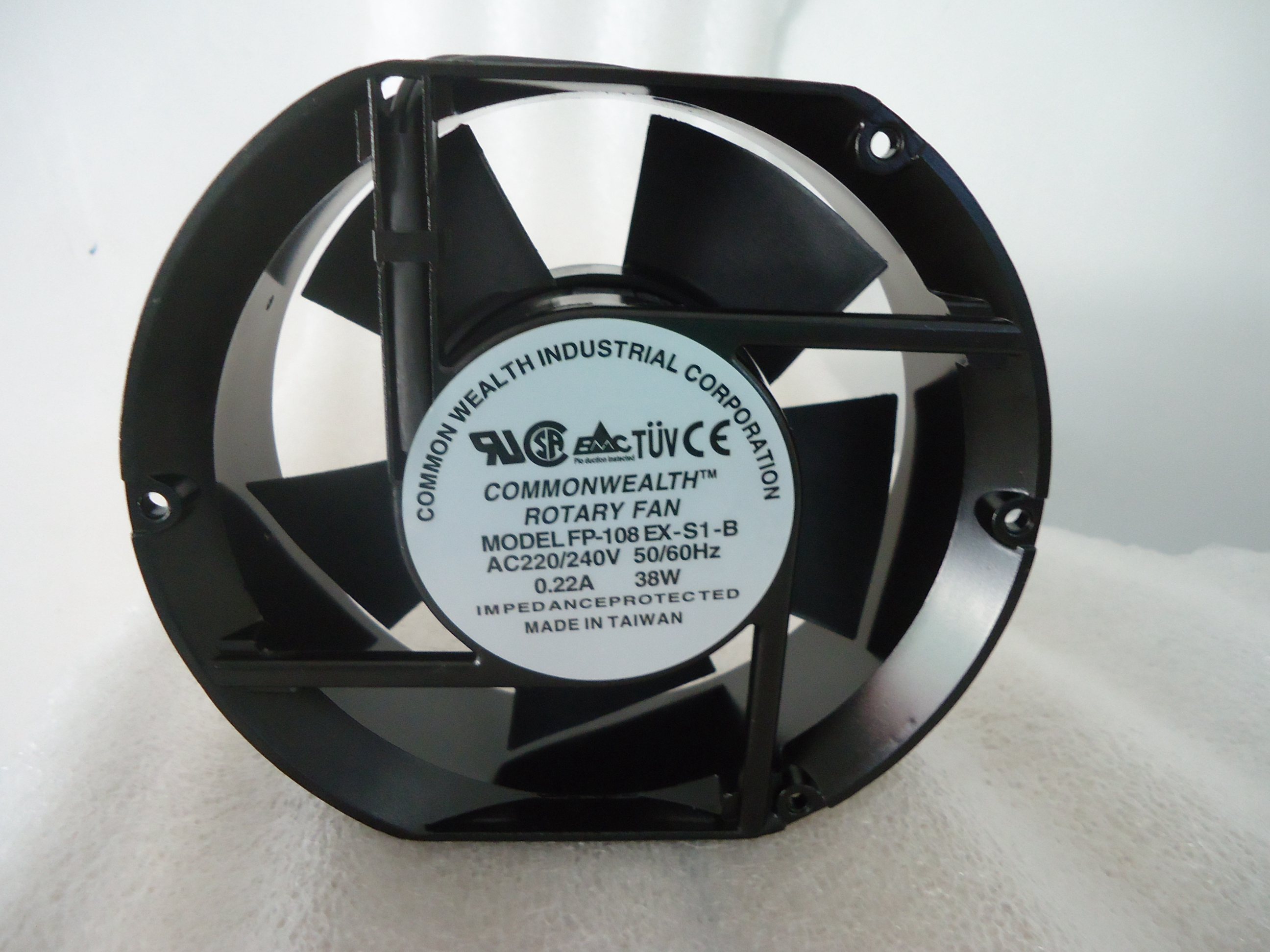 FP-108EX-S1-B 台湾三协220V/240V 0.22A 38W 172*150*51滚珠风扇