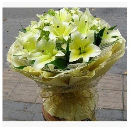 黄百合花束 图片 价格 多少钱 什么值得买
