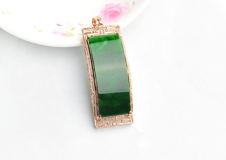 正品A货翡翠满绿18K玫瑰金镶玉吊坠花青挂坠女款玉方牌白金项链
