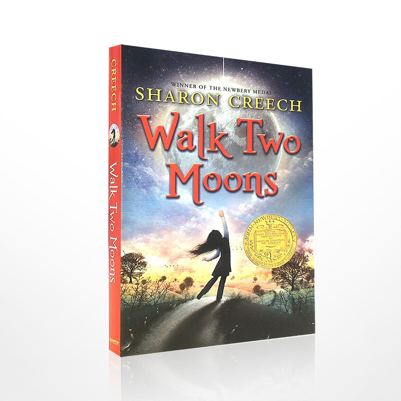 现货 外图原版  Walk Two Moons [Paperback] 印第安人的麂皮靴图片