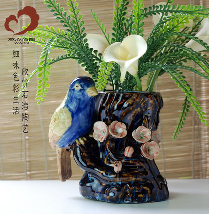特价精致台面田园梅花翠鸟花瓶客厅陶瓷工艺家居装饰卧室床头摆件