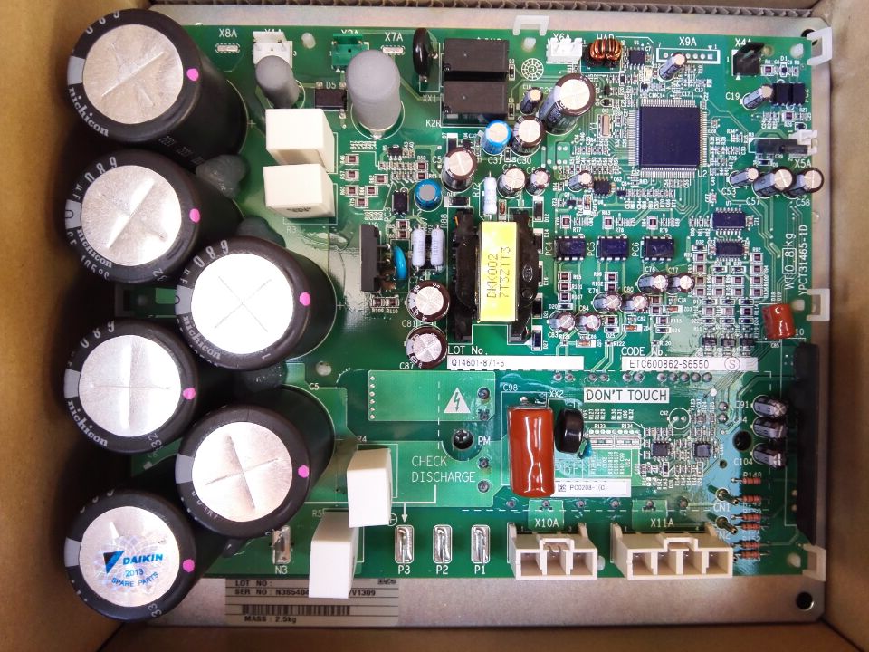 适用全新宗修配件RHXYQ12/14MAY1变频板PC0409