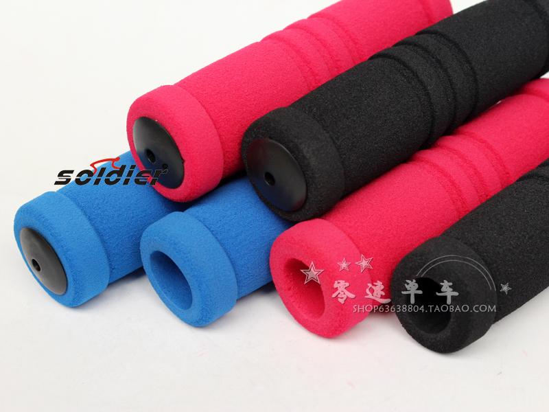 Poignées de vélo - Ref 2348366 Image 1