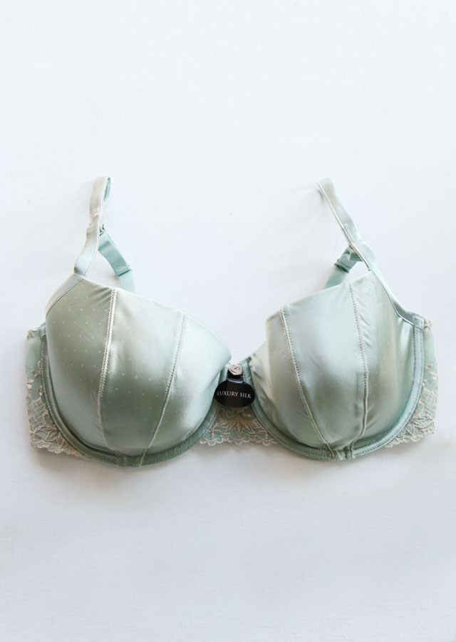 w4047 法国奢牌真丝唯美复古花大码大罩杯 75e