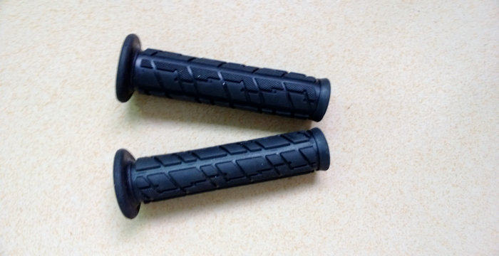 Poignées de vélo - Ref 2347405 Image 1