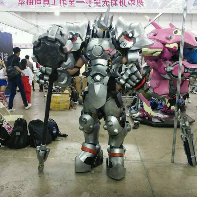 守望先锋莱因哈特.大锤cos盔甲