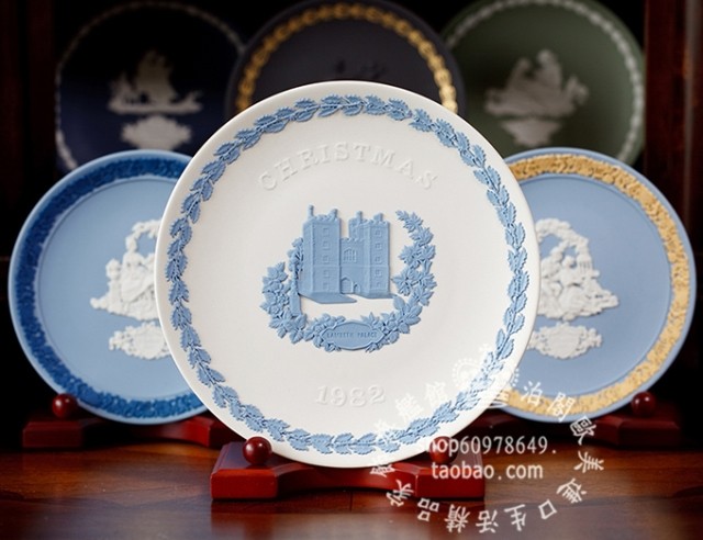 英国制 Wedgwood 威基伍德 1982年欧式浮雕陶瓷盘 神圣殿堂 礼物