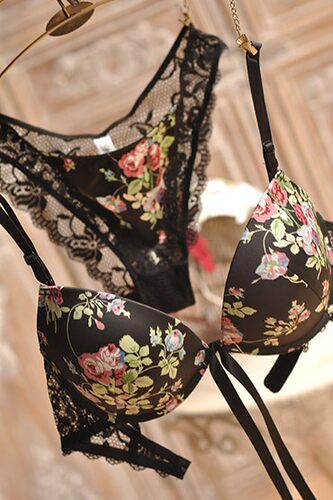 复古风刺绣蕾丝缎面花卉文胸套装