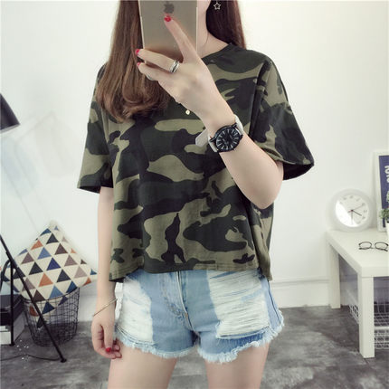 2022新款显瘦韩版夏迷彩款短款短袖t恤宽松上衣学生班服打底衫女