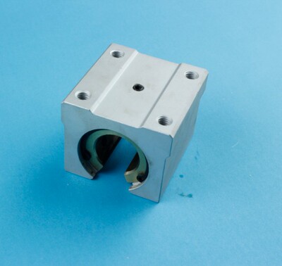 直线轴承 圆导轨滑块 SBR12UU SBR16 SBR20 SBR25 SBR30 40 SBR50