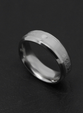 love白金光面不褪色爱心钛钢戒指