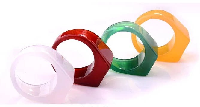 新款包邮天然方形红玛瑙扳指戒指大号玉髓指环男女款情侣礼物