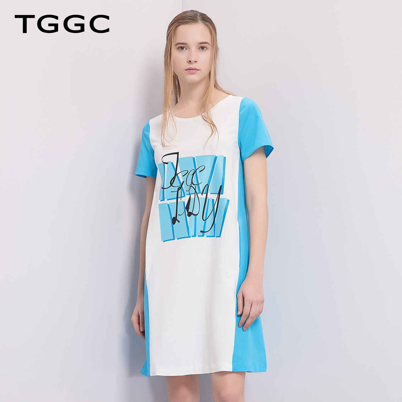 TGGC 2018ÄêÏÄ×° ÐÝÏÐÓ¡»¨a×Öȹƴ½Ó¿íËÉÅ®¶ÌÐäÁ¬ÒÂȹ F20596