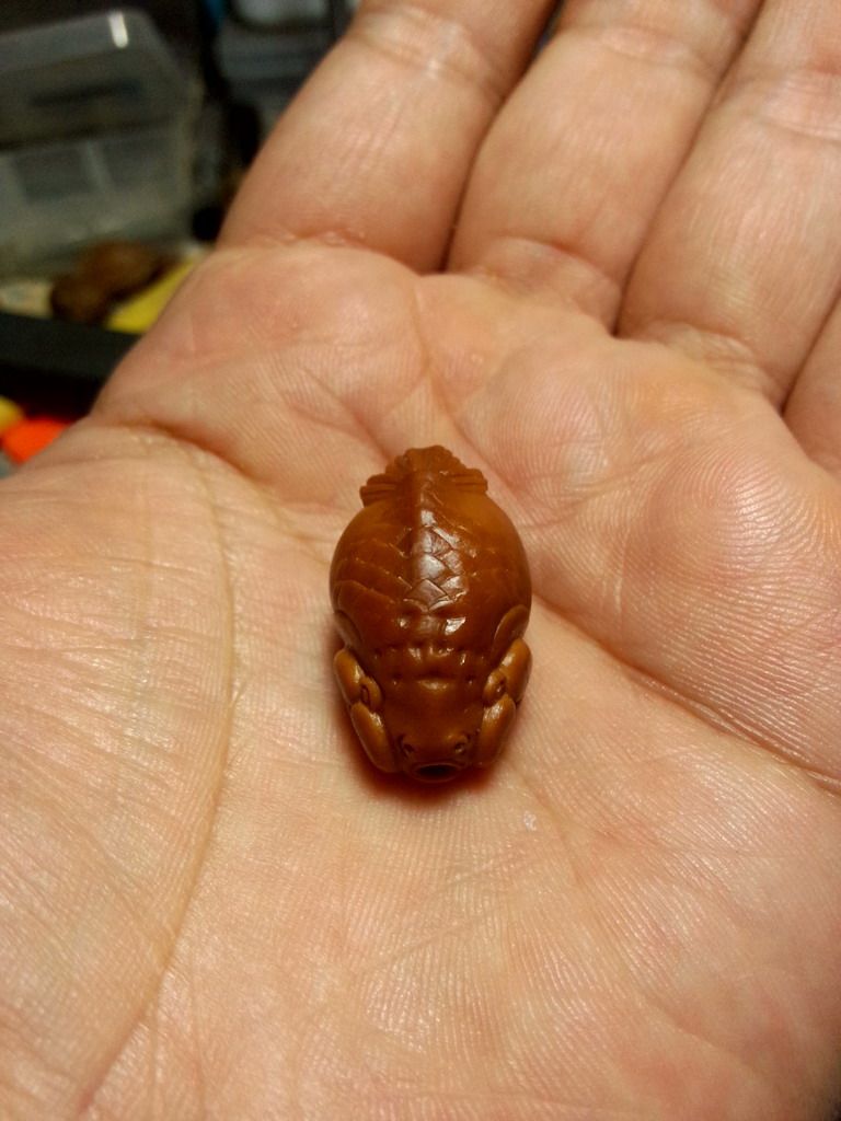 【宝淘原创】橄榄核雕  手工雕刻 金鱼兰寿鱼 订做