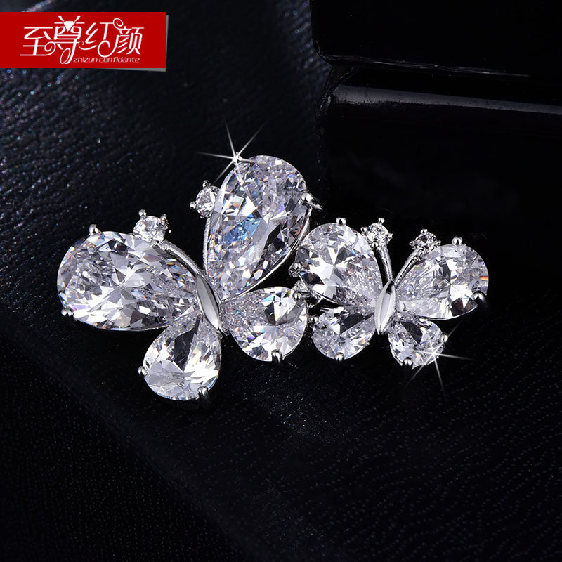 蝴蝶胸針女簡約配飾韓國氣質迷妳小別針扣防走光領針新款胸花在類目 飾品/流行首飾/時尚飾品新, 胸針中 - 來自Buy2taobao.com提供專業的淘寶代購服務