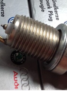 奥迪C6 A6L A7 2.4/2.5/2.8 火花塞 06E 905 611 德国进口