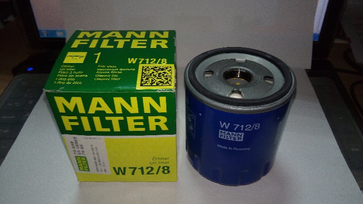 富康/爱丽舍/赛纳8v毕加索307 2.0 c5 2.3l 曼牌机油滤清器w712/8