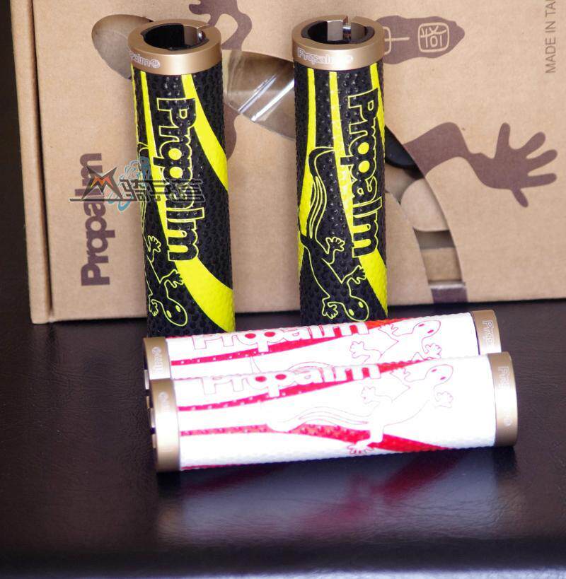 Poignées de vélo - Ref 2341626 Image 1