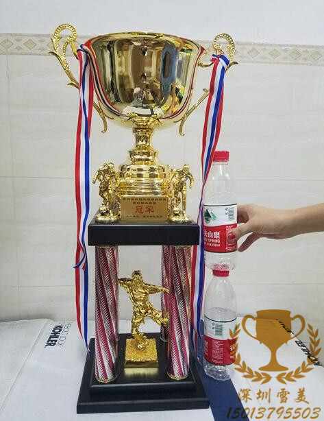 足球奖杯定制篮球奖牌金属创意射手大号水晶比赛羽毛球团体66CM