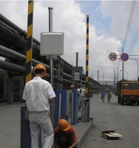 900L超高频远距离一体化UHF读写器10-15米远距离读卡器wg26输出