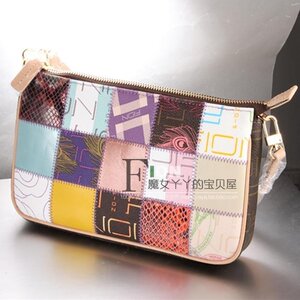 FION/菲安妮限量拼接斜挎包FFE 211