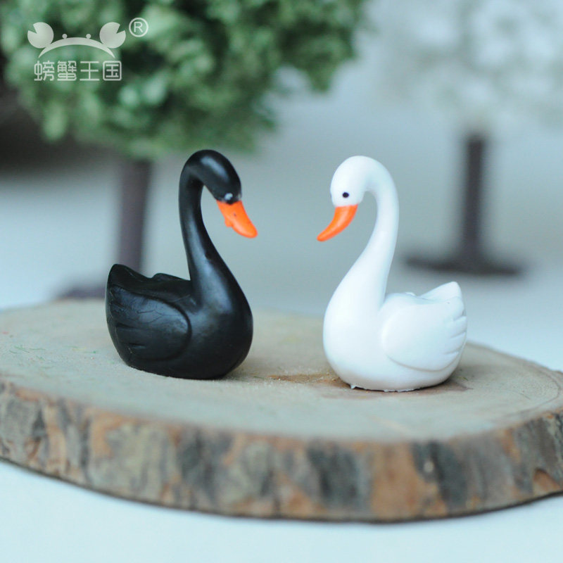 微景观苔藓装饰品树脂玩具diy可爱创意卡通小摆件 黑天鹅白天鹅