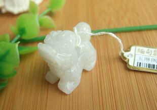 92973实拍图实拍中缅甸玉天然纯A货翡翠玉立体款麒麟小吊坠送证书