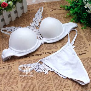 性感前扣内衣光面无痕日系少女深V聚拢Y型美背文胸丁字裤内裤套装