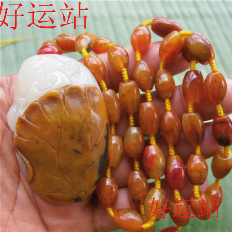 促销新款黄龙玉籽料荷叶童子吊坠手工玉器宝石挂件黄蜡石项链颈饰
