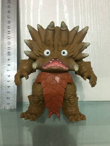 万代模型 怪兽软胶 哉阿斯奥特曼 胶囊光兽 米拉库隆 17cm系列