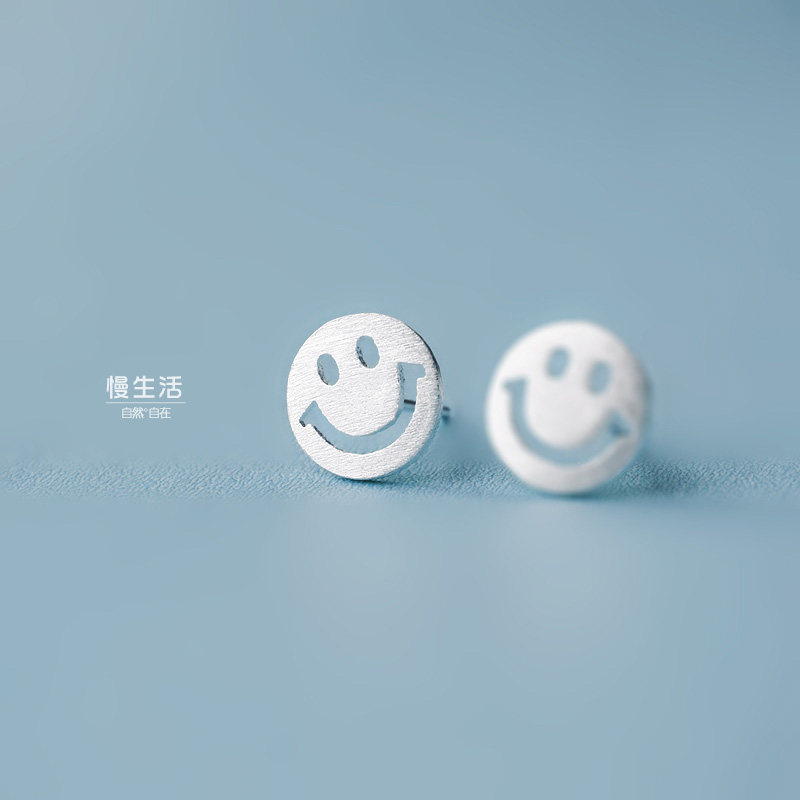 925纯银耳钉女 气质简约小笑脸简约耳环 韩国防过敏饰品 新款