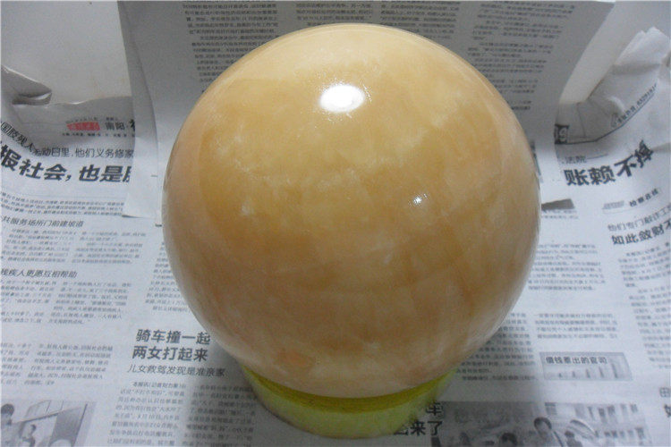 黄玉水晶球厂家供应正品 黄玉天然玉石工艺品 居家办公摆件