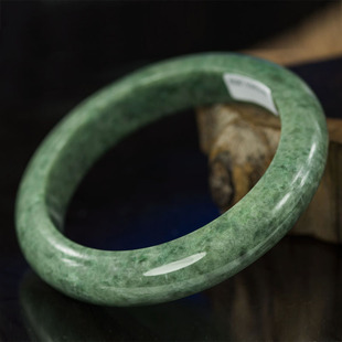 大手镯玉石手镯子绿镯子A货有证 bui 玉镯子 钰达翡翠手镯