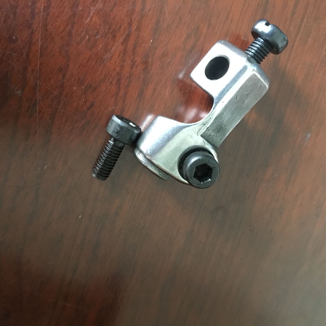 星菱FW777-603筒式三针五线绷缝机带差动 弯针座 下钩针座FE24