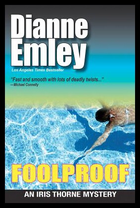 【预售】Foolproof: Iris Thorne Mysteries - Book 4