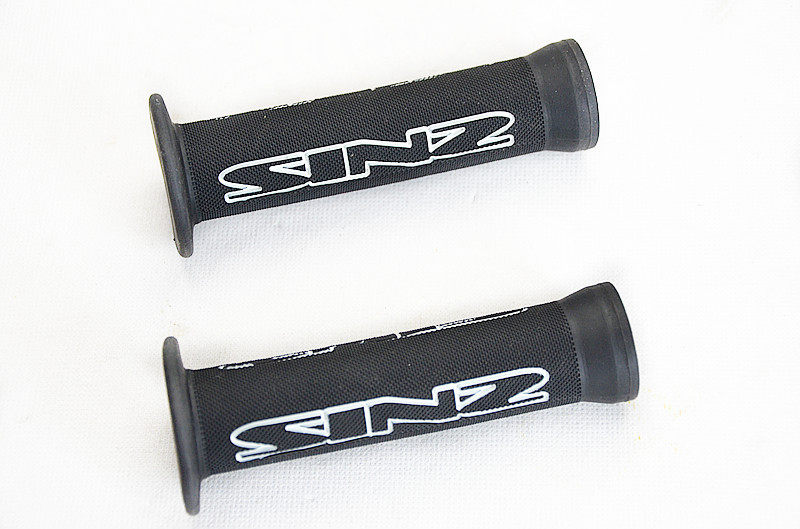 Poignées de vélo - Ref 2347937 Image 1