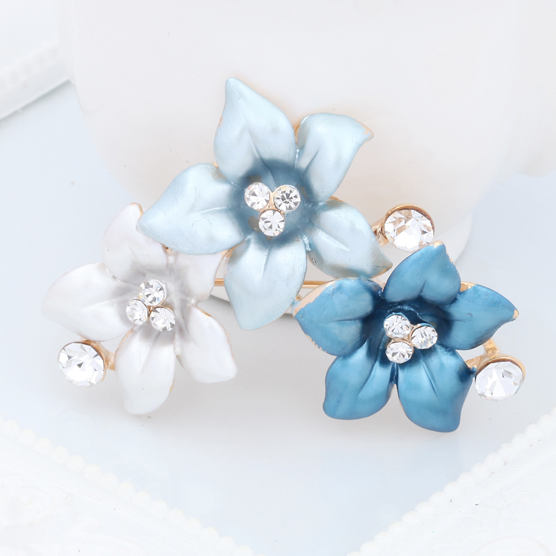Broche femme YA BAO en Zircon diamant - Ref 1188103 Image 1