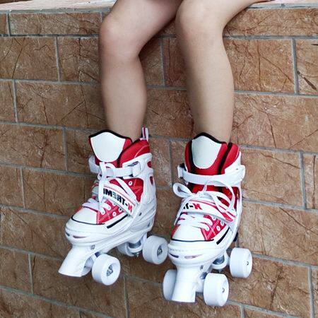 Patins à roulettes - Ref 2588981 Image 1