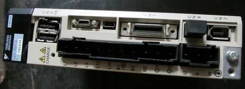 SGDV-2R8A11AY804AA 安川伺服驱动器 现货 专业销售维修一体化